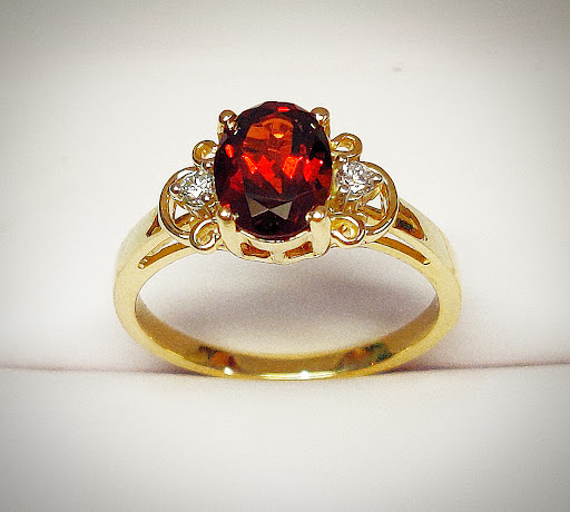 Jewelry Repair Service «Custom Fast-Fix Jewelry Repair», reviews and photos, 7335 Airport Blvd # K, Mobile, AL 36608, USA