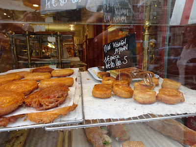 Boulangerie Pâtisserie "Gourmandise Et Sucre Grain" à Vannes