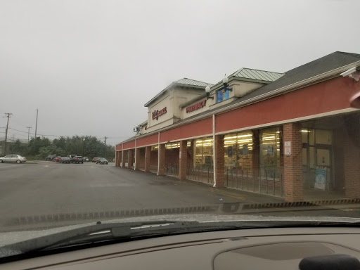 Drug Store «Walgreens», reviews and photos, 397 US-46, Fairfield, NJ 07004, USA