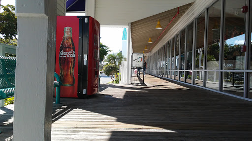 Outlet Mall «Sanibel Outlets», reviews and photos, 20350 Summerlin Rd, Fort Myers, FL 33908, USA