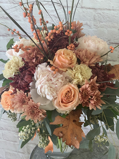 Florist «Sweet Pea Florist», reviews and photos, 5918 Naples Plaza, Long Beach, CA 90803, USA