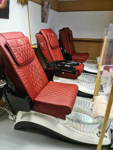 J & J Nail & Spa in Roscrea, Co. Tipperary