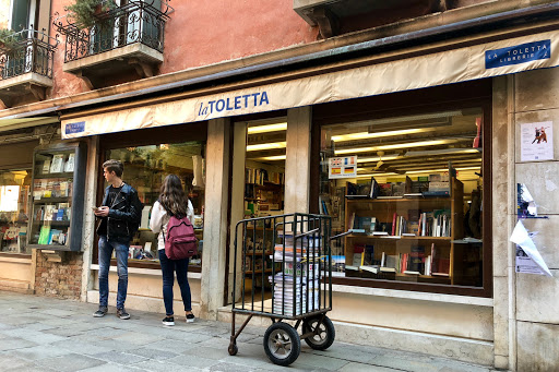 Posti che vendono libri usati Venezia