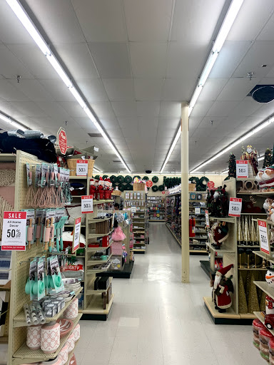 Craft Store «Hobby Lobby», reviews and photos, 1901 Shady Brook St, Columbia, TN 38401, USA