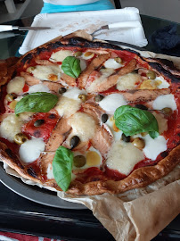 Plats et boissons du Pizzeria Dada pizza à Vourles - n°2