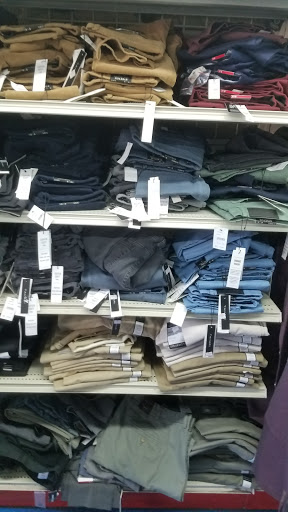 Department Store «Lot-less Closeouts», reviews and photos, 3155 Amboy Rd, Staten Island, NY 10306, USA