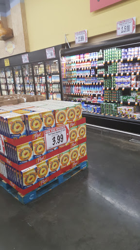 Grocery Store «Superior Grocers», reviews and photos, 11202 Crenshaw Blvd, Inglewood, CA 90303, USA