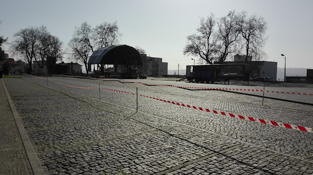 Avaliações doParque da Feira em Penafiel - Estacionamento