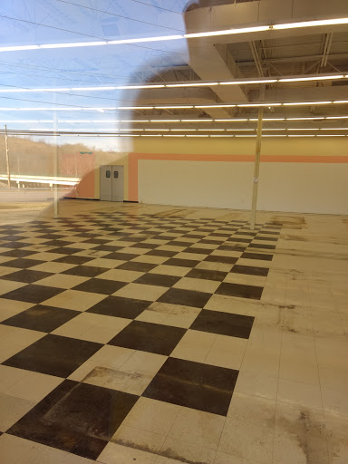 Pet Supply Store «Petco Animal Supplies», reviews and photos, 3459 Valley Plaza Pkwy, Fort Wright, KY 41017, USA