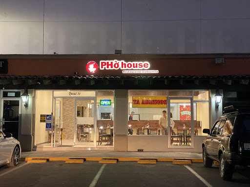 PHở House