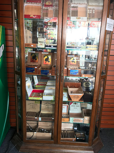 Tobacco Shop «Tobacco Town & Vape», reviews and photos, 9435 W Irving Park Rd, Schiller Park, IL 60176, USA