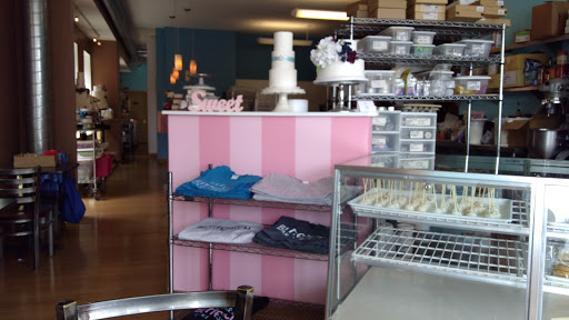 Cake Shop «Buttercup Cake House», reviews and photos, 222 W Pike St #1, Covington, KY 41011, USA