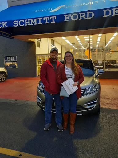 Car Dealer «Jack Schmitt Ford Lincoln», reviews and photos, 1820 Vandalia St, Collinsville, IL 62234, USA
