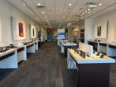 Cell Phone Store «Verizon», reviews and photos, 257C Hartford Ave, Bellingham, MA 02019, USA