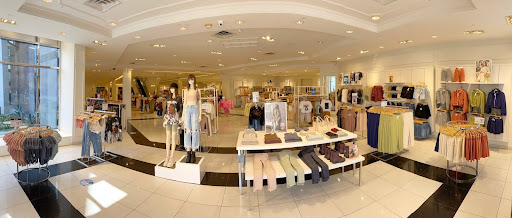 Clothing Store «Forever 21», reviews and photos, 1 Garden State Plaza Blvd, Paramus, NJ 07652, USA