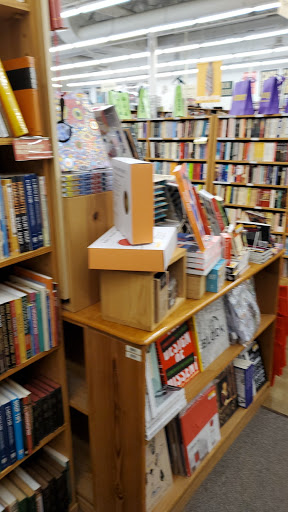 Book Store «Half Price Books», reviews and photos, 4000 Oxford Dr, Bethel Park, PA 15102, USA