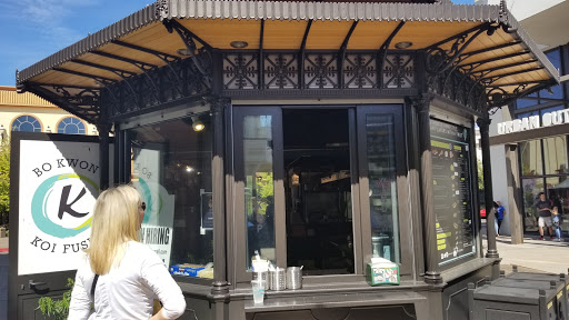 Shopping Mall «Bridgeport Village», reviews and photos, 7455 SW Bridgeport Rd, Tigard, OR 97224, USA