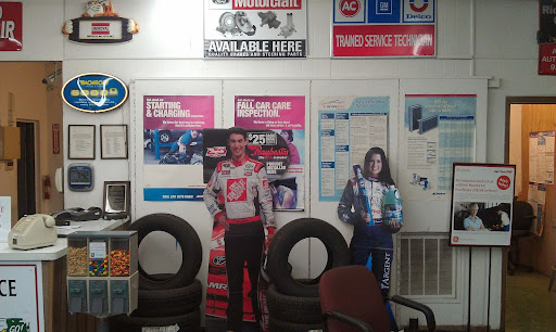 Auto Repair Shop «A & A Tire and Auto Service», reviews and photos, 2603 Lafayette Rd, Indianapolis, IN 46222, USA