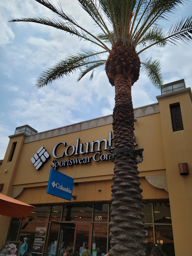 Sportswear Store «Columbia Sportswear Outlet Store», reviews and photos, 100 Citadel Dr #636, Commerce, CA 90040, USA