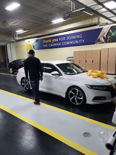 Used Car Dealer «CarMax», reviews and photos, 7180 N Palm Ave, Fresno, CA 93650, USA