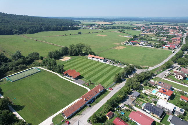 Opinii despre FK Jablonové în Bratislava - Futbalové ihrisko