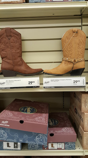 Sporting Goods Store «Academy Sports + Outdoors», reviews and photos, 1205 Wimberly Dr SW, Decatur, AL 35603, USA