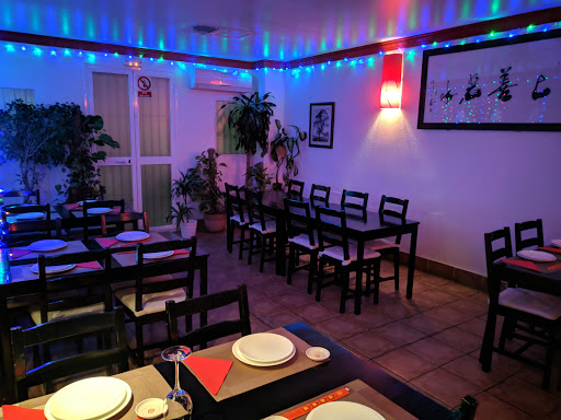Información y opiniones sobre TAIYO sushi bar restaurante japones de Sevilla