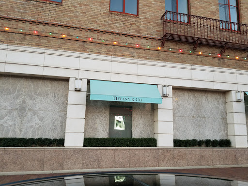 Jewelry Store «Tiffany & Co.», reviews and photos, 301 Nichols Rd, Kansas City, MO 64112, USA