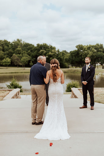 Bridal Shop «Savvy Bridal Boutique», reviews and photos, 1804 Central St, Kansas City, MO 64108, USA