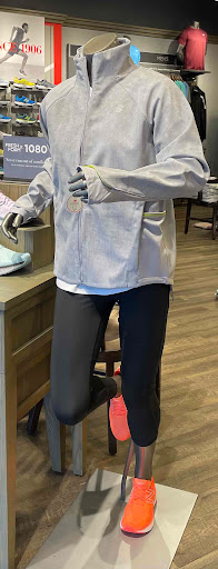 Shoe Store «New Balance Frisco», reviews and photos, 8300 Gaylord Pkwy #4, Frisco, TX 75034, USA