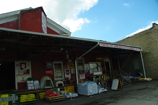 Pet Supply Store «Chelsea Farmers Supply», reviews and photos, 122 Jackson St, Chelsea, MI 48118, USA