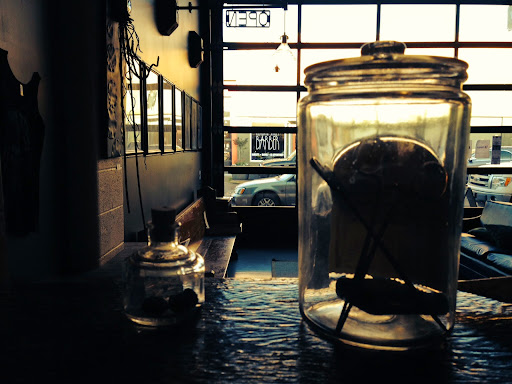 Keepsake Tattoo Studio, 253 11th St, Astoria, OR 97103, USA, 