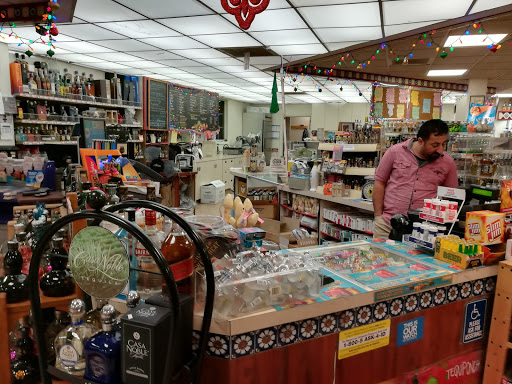Liquor Store «Old Town Liquor & Deli», reviews and photos, 2304 San Diego Ave A, San Diego, CA 92110, USA