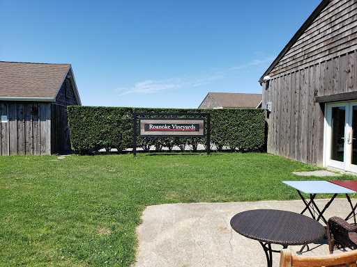 Winery «Roanoke Vineyards», reviews and photos, 3543 Sound Ave, Riverhead, NY 11901, USA