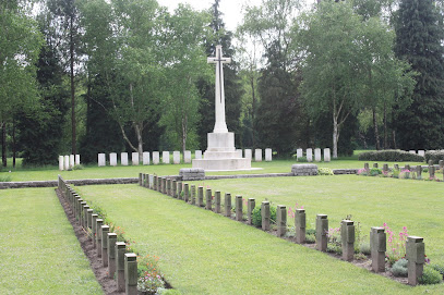 CWGC Military Cemetery Hautrage