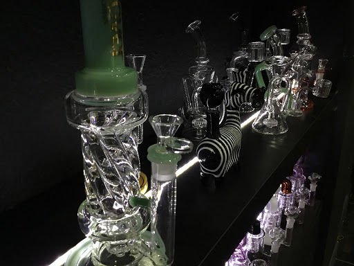 Vaporizer Store «The Cloud Co. Smoke And Vape Shop», reviews and photos, 14415 Blanco Rd #100, San Antonio, TX 78216, USA