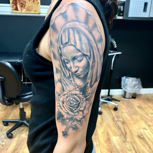 Explore geometric tattoo ideas, creative tattoo ideas in Sioux Falls, available at Starry Eyed Studio
