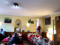 Atmosphère du Restaurant Le Clos De La Bussière à Sémelay - n°1