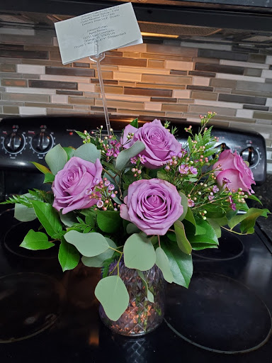 Florist «Artistic East Orlando Florist», reviews and photos, 9906 E Colonial Dr, Orlando, FL 32817, USA