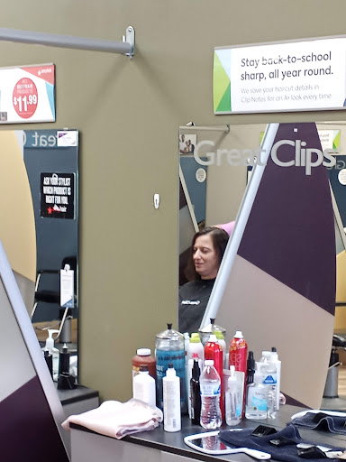 Hair Salon «Great Clips», reviews and photos, 1718 N Locust Ave, Lawrenceburg, TN 38464, USA