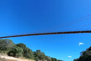Puente colgante El Torno image