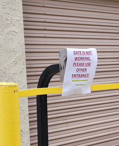 Self-Storage Facility «StorQuest Self Storage», reviews and photos, 12530 Magnolia Ave, Riverside, CA 92503, USA