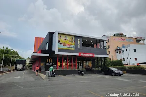 McDonald's Phú Lâm image