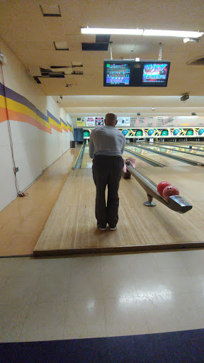 Bowling Alley «Green Lake Lanes Inc», reviews and photos, 7930 E Genesee St, Fayetteville, NY 13066, USA