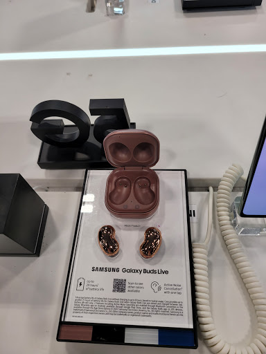 Electronics Store «Best Buy», reviews and photos, 12410 St Charles Rock Rd, Bridgeton, MO 63044, USA