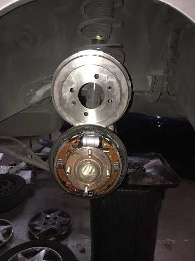 Auto Repair Shop «One Way Auto Repair & Services», reviews and photos, 1562 W Embassy St, Anaheim, CA 92802, USA