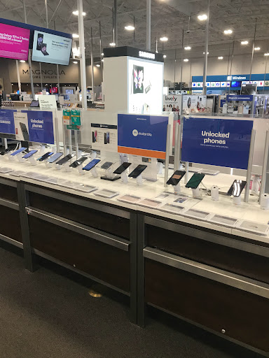 Electronics Store «Best Buy», reviews and photos, 3900 Tyler St, Riverside, CA 92503, USA