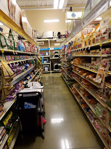 Pet Supply Store «PetSmart», reviews and photos, 290 Town Center Pkwy, Slidell, LA 70458, USA