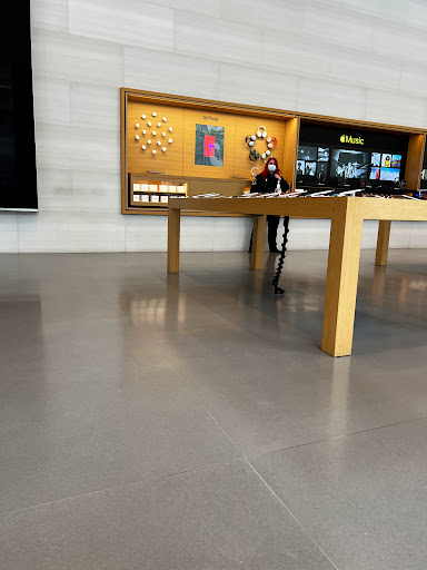 Computer Store «Apple Pioneer Place», reviews and photos, 450 SW Yamhill St, Portland, OR 97204, USA