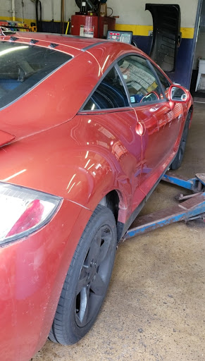 Auto Repair Shop «Hogan & Sons Tire and Auto», reviews and photos, 46970 Community Plaza, Sterling, VA 20164, USA